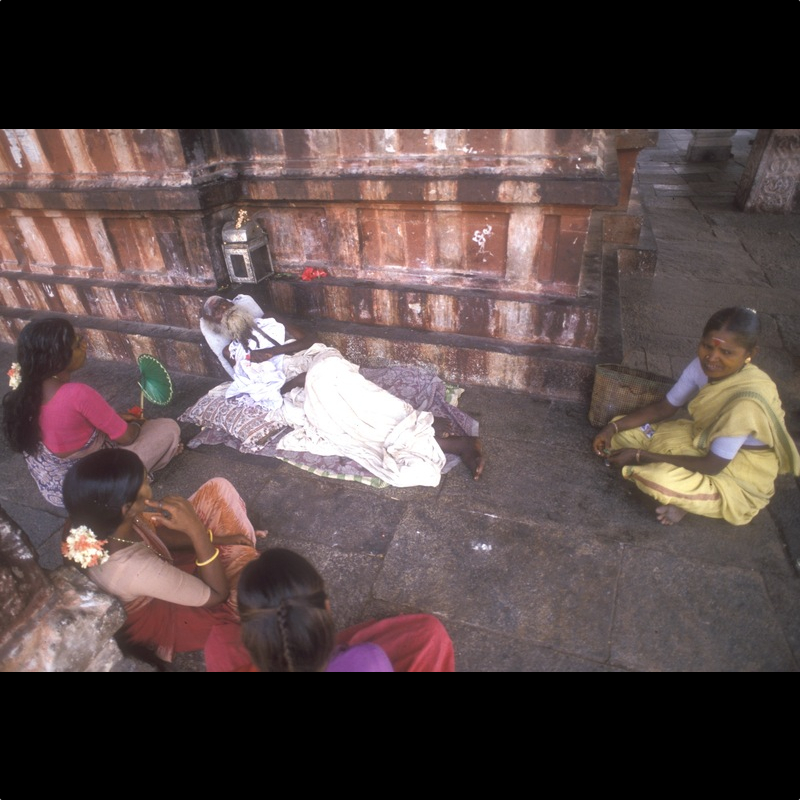  Bombay. Sterben am Strassenrand 